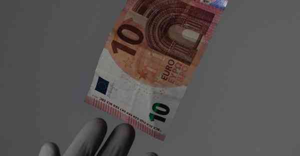 外国智能机器人毁灭地球