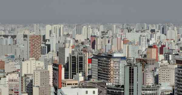 遥控智能机器人旋转战斗