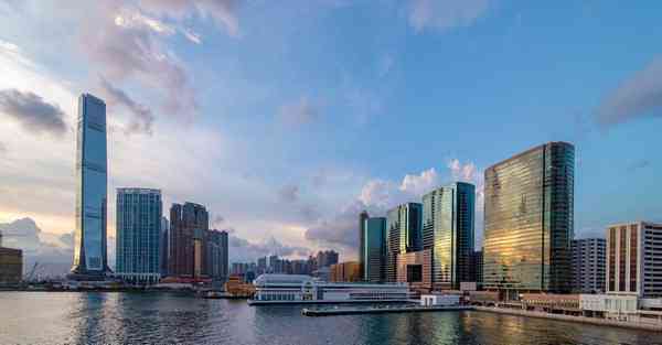 遥控智能机器人旋转战斗