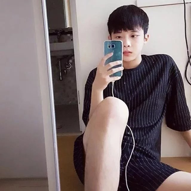傅妍欢玲