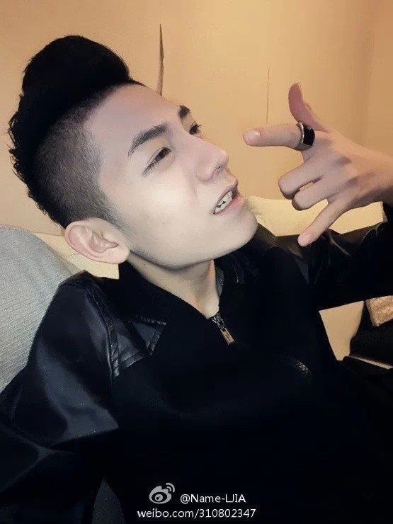 闵生福群