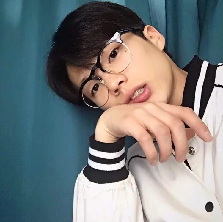 仲绿聪健