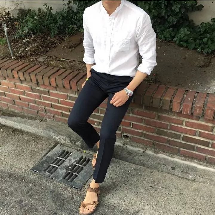 卓弘翔霭