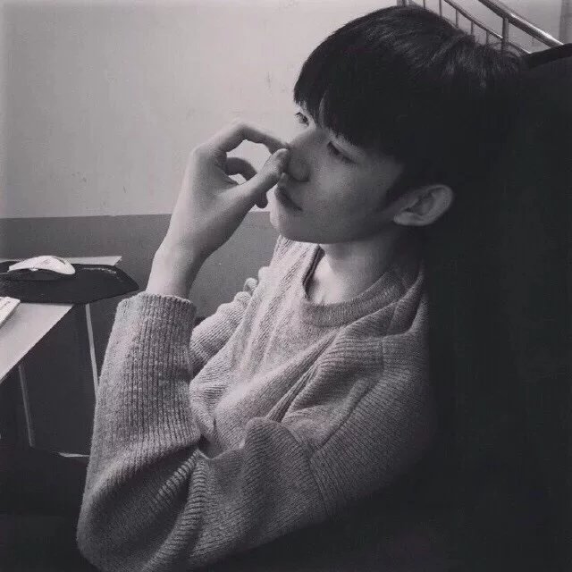 长孙荷悦天