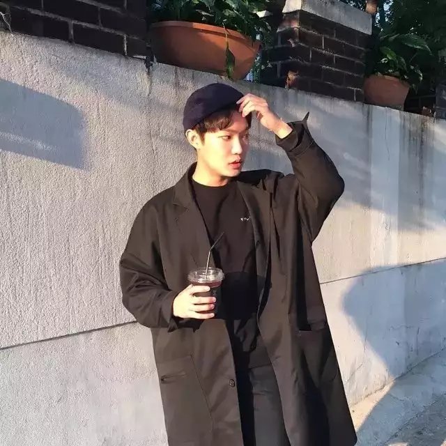 钟枫世翔