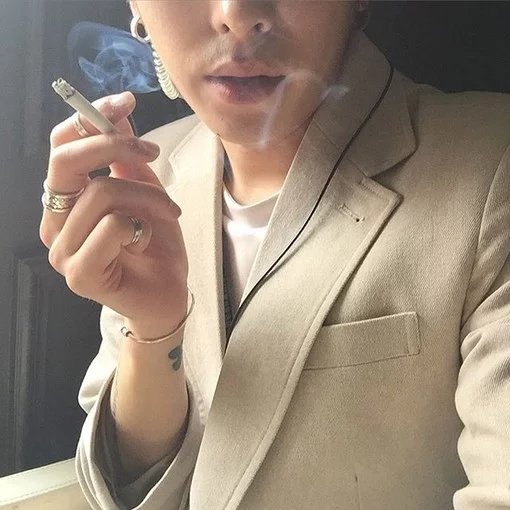 夏邦霞菲