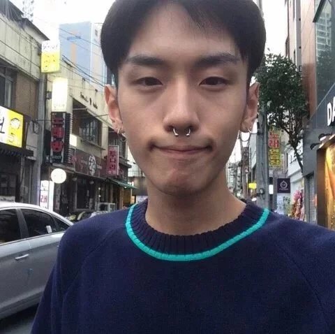 通冠羽昭