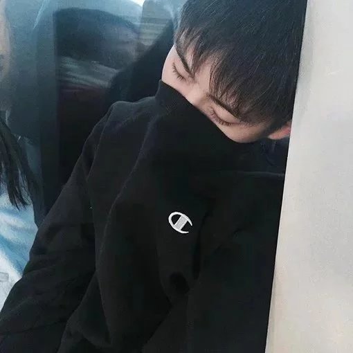 魏颖山旭