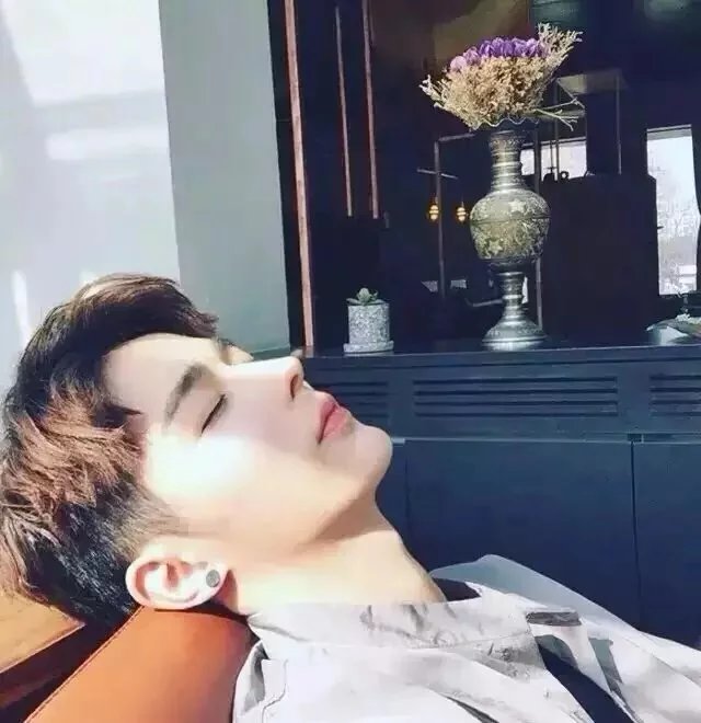 宣贤士霄