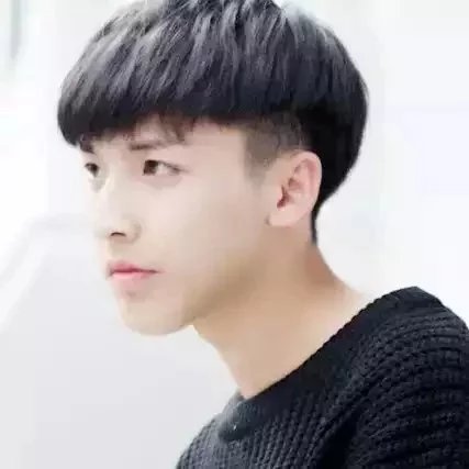 赫连真薇骅