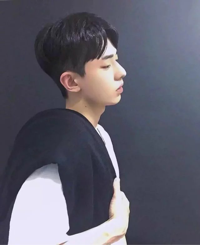 屠茂斌策
